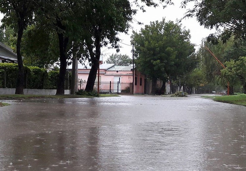 Miguel Lifschitz encabezó una reunión del Comité de Emergencia Hídrica en San Cristóbal 