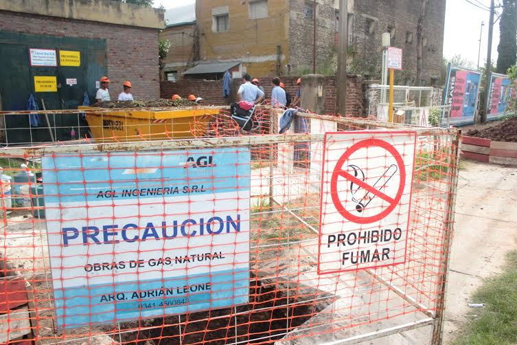 Obras de gas natural en Santo Tomé