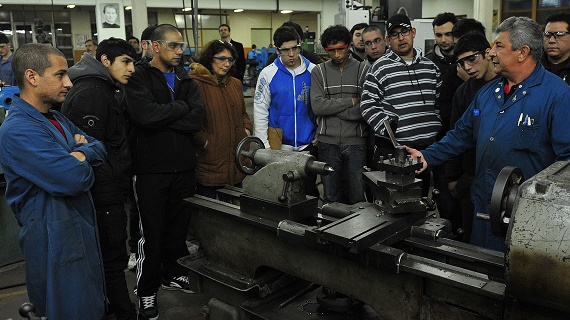 Entregarán diplomas a jóvenes que finalizaron cursos de formación laboral