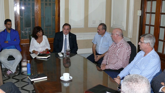 Realizaron nuevas reuniones de las mesas tripartitas de trabajo decente de la construcción, de la frutilla y de la comunicación 