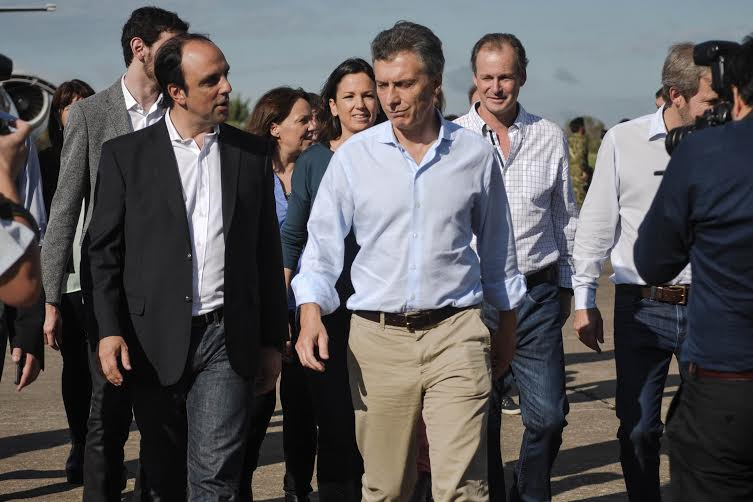 Emergencia Hídrica - Corral y Macri