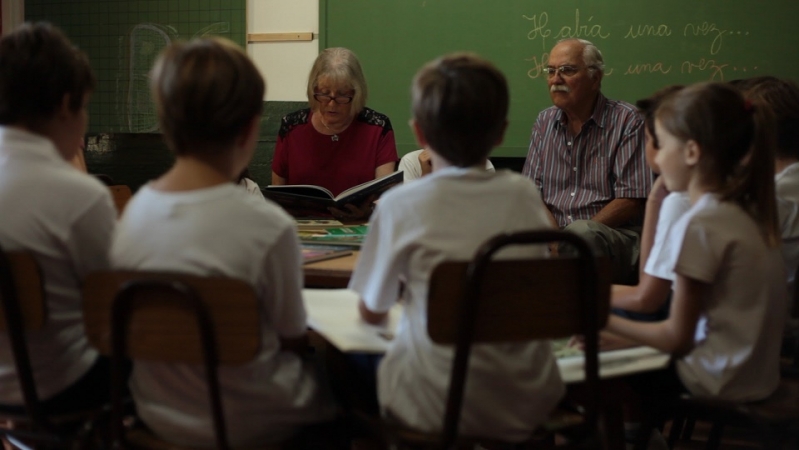 El programa “Comunidades de aprendizaje” se expande a 20 escuelas