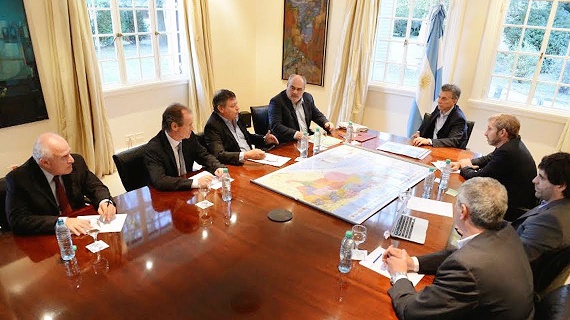  Lifschitz se reunió con Macri y pidió que “rápidamente” se implemente la ayuda para los damnificados por las inundaciones 