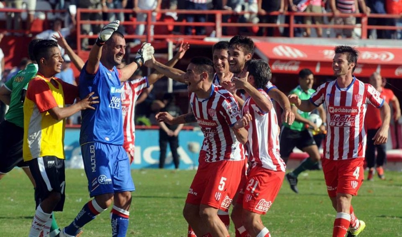 Unión festejo clásico - Foto Hugo Pascucci