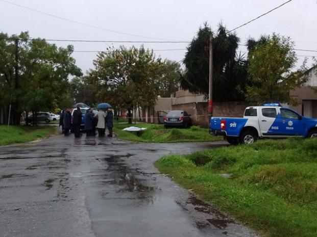 Un muerto y siete detenidos en allanamientos para desbaratar una banda que se dedicaba a entraderas 