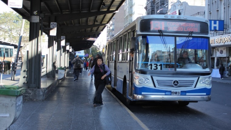 Se cayó la sesión que iba a subir el costo del taxi y el colectivo