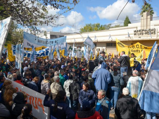 La Provincia evalúa intervenir la Municipalidad de Las Rosas