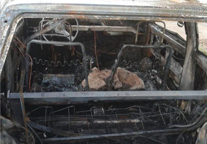 Incendiaron otro auto en el norte de la ciudad