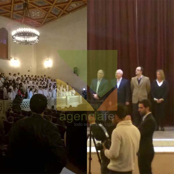 Alumnos juraron respeto a la Constitución Nacional