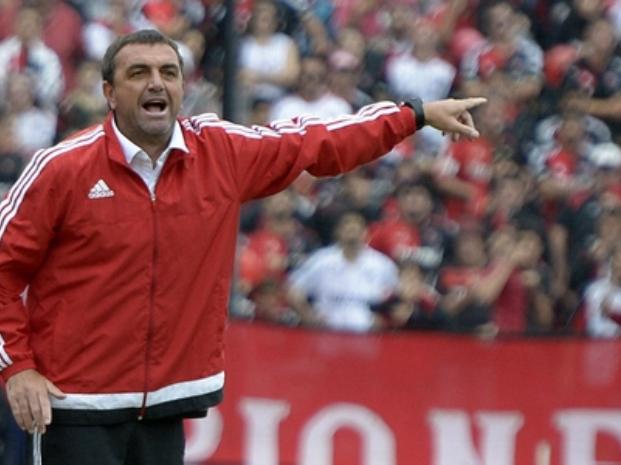 DIEGO OSELLA LOGRÓ FRENAR LA CAÍDA DE NEWELL´S