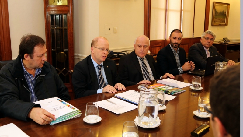 Lifschitz encabezó la reunión de la Mesa Consultiva de Comercio de Santa Fe