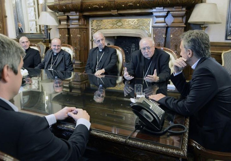 Obispos de la Conferencia Episcopal Argentina visitan a Macri en Olivos