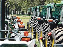 Las inundaciones golpearon la industria de la maquinaria agrícola