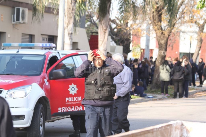  Falsas amenazas de bombas en la escuela San Roque 