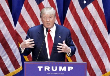 Una nueva encuesta ubica a Trump por delante de Hillary Clinton