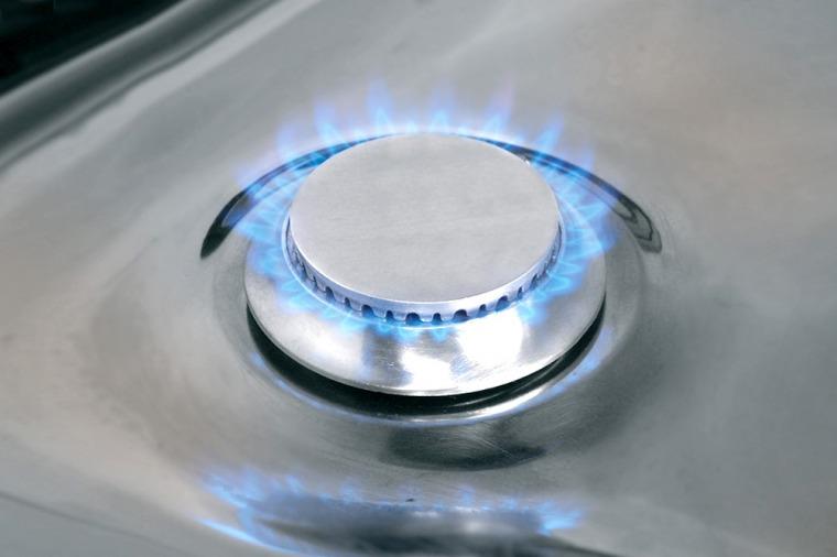 Rebajan 50% las tarifas de gas natural para pymes, comercios y entes oficiales