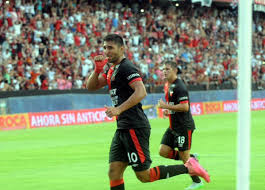 Colón pretende despedirse con una sonrisa