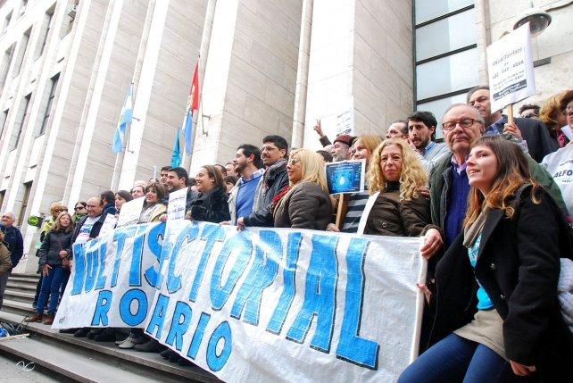 Comerciantes protestaron contra los tarifazos