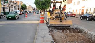 Trabajos de bacheo: prevención al circular 