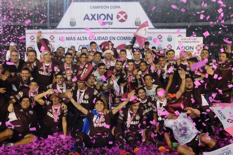 Lanus se consagró campeón y se lo dedicó a Barisone