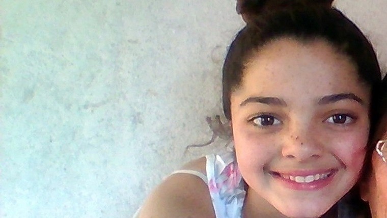 Una niña de 12 años fue asesinada por su padrastro