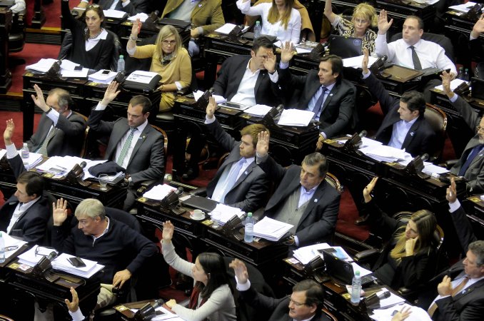 El proyecto de blanqueo y el pago a jubilados entró por Diputados