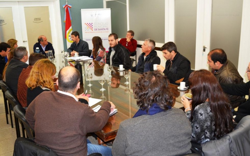 Concejales recibieron a trabajadores de LT9