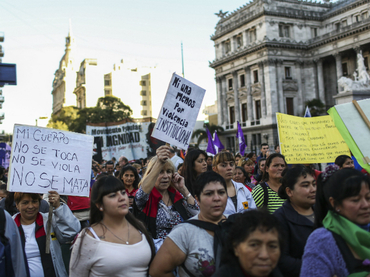 El país marcha contra la violencia de género