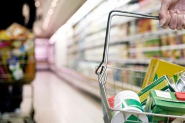 El consumo de productos masivos cayó 3% en abril