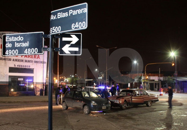 Asaltaron un bar, escaparon, chocaron y fueron detenidos
