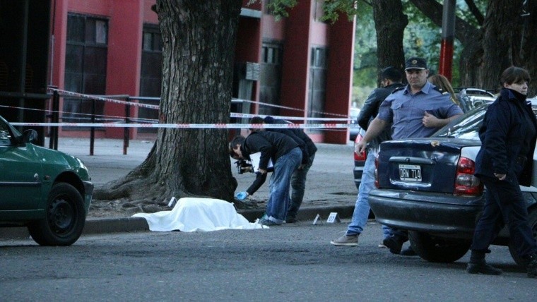 Mataron a balazos al jefe de la barra de Newell's