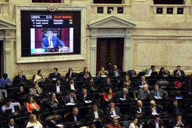 Con el respaldo de la oposición, se emitió dictamen al proyecto 