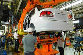 “Las industrias nacionales tienen un panorama nefasto”