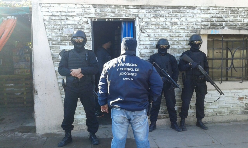 Personal antinarcóticos secuestró casi medio kilo de marihuana