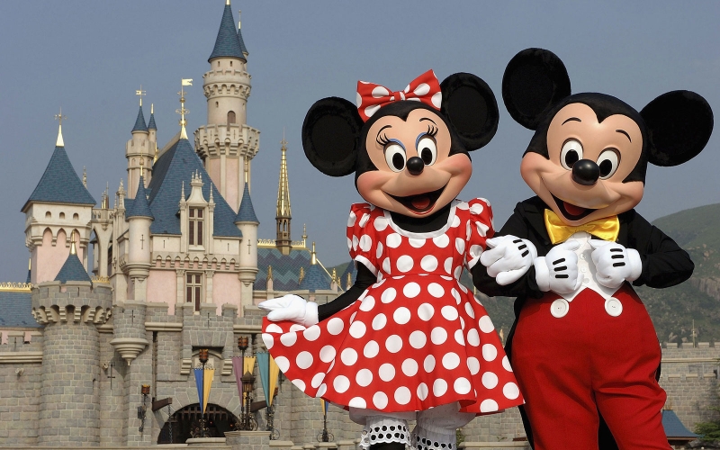 Una familia demadará a Walt Disney World por la muerte de su hijo en uno de los parques