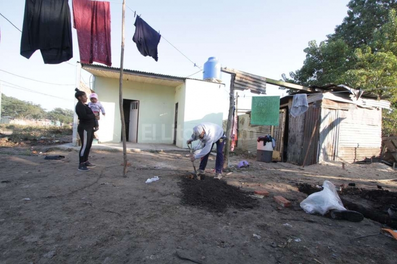 Los Sin Techo reemplazó 30 ranchos por casas en Las Lomitas Norte