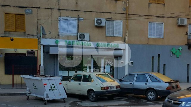 Atrapan tres delincuentes, intentando robar una farmacia