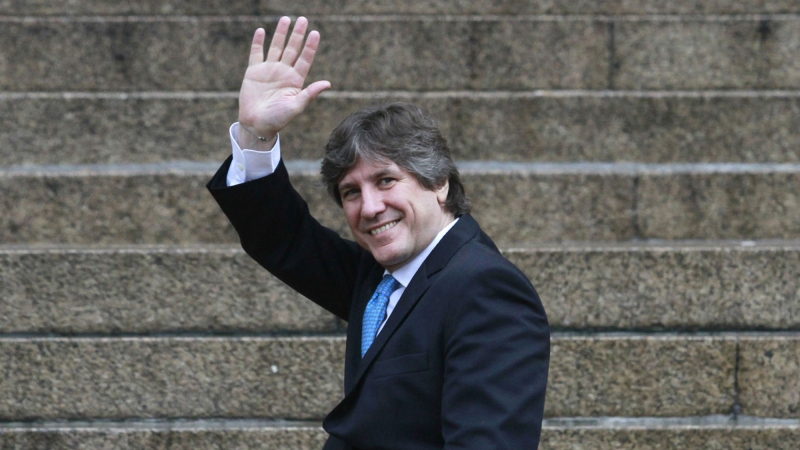 Ordenaron allanar el Ministerio de Economía por la compra de autos de lujo que hizo Amado Boudou