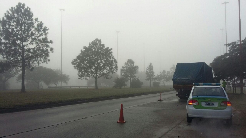 Un camión está hace dos días varado en la ruta 168