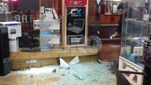 Dos detenidos por el robo de un local del microcentro
