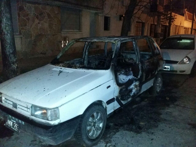 Nuevo ataque de los quemacoches 