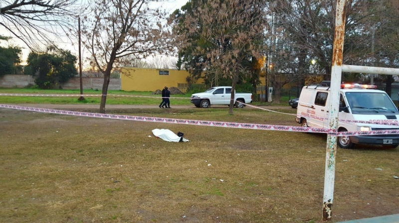 Asesinaron a puñaladas a un joven en Sauce Viejo