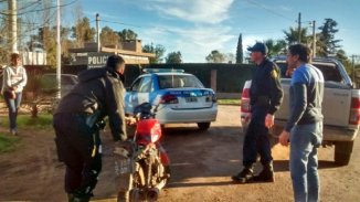 Presidente comunal persiguió y atrapó a motochorros