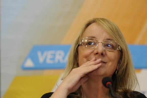 Alicia Kirchner, Alberto Rodríguez Saá y Mario Das Neves con ausente en Tucumán