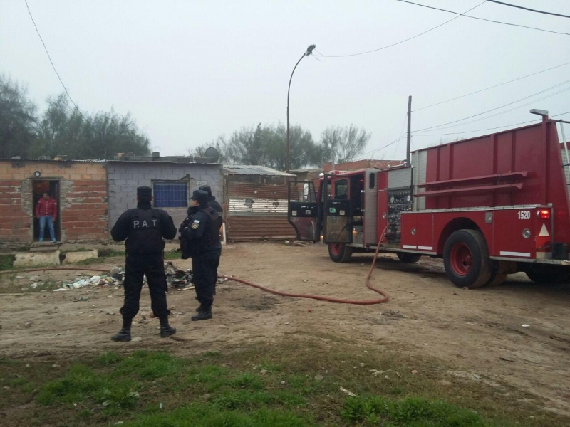 Se incendió una precaria vivienda en el oeste de la ciudad