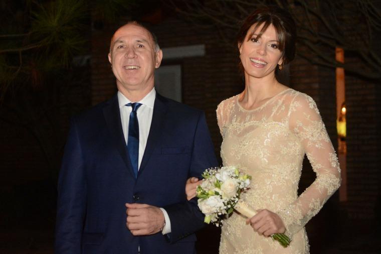 En un clima de austeridad, tranquilidad y discreción, Lorenzetti se casó en Rafaela