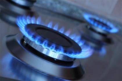 La fiscalía platense pidió la suspensión de los aumentos con topes del gas