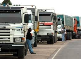 Los transportistas llegaron a un acuerdo y levantaron el paro