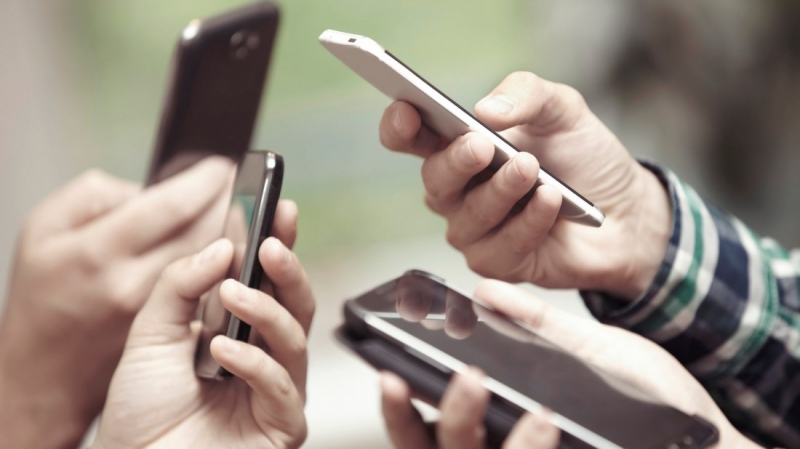 Ya se consiguen smartphones 4G a 2.200 pesos