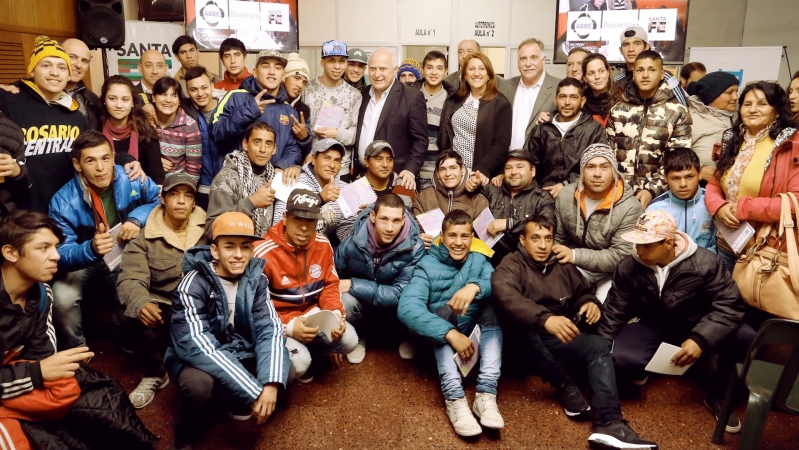 Convenio para capacitar en Rosario a 50 jóvenes en mecánica automotor